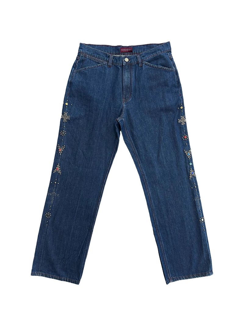 WANGXINGYU（ワンシンユー）の「TOTEM RIVET FLOCKED DENIM PATCH STRAIGHT TAILORED JEANS（Pants）」