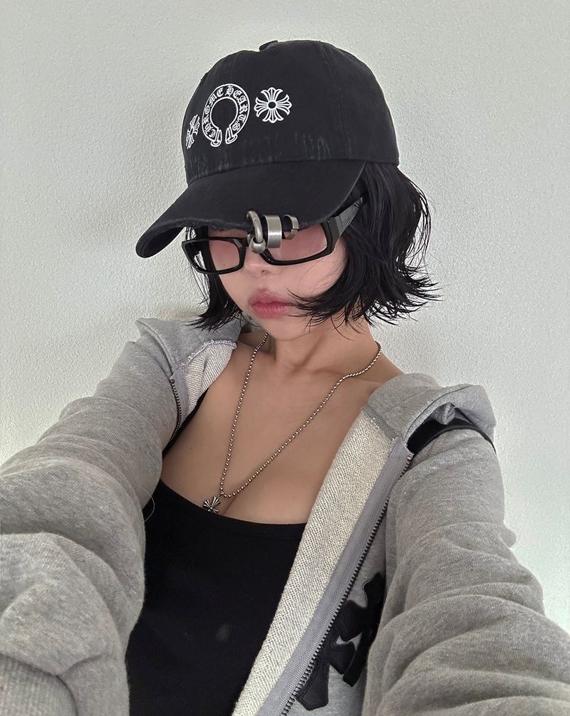 Delight-J（ディライトジェイ）の「Piercing Chromium Damage Ball Cap（Hats）」