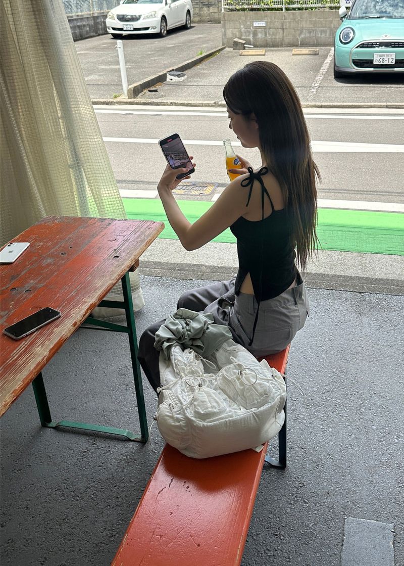 TIE SLEEVELESS