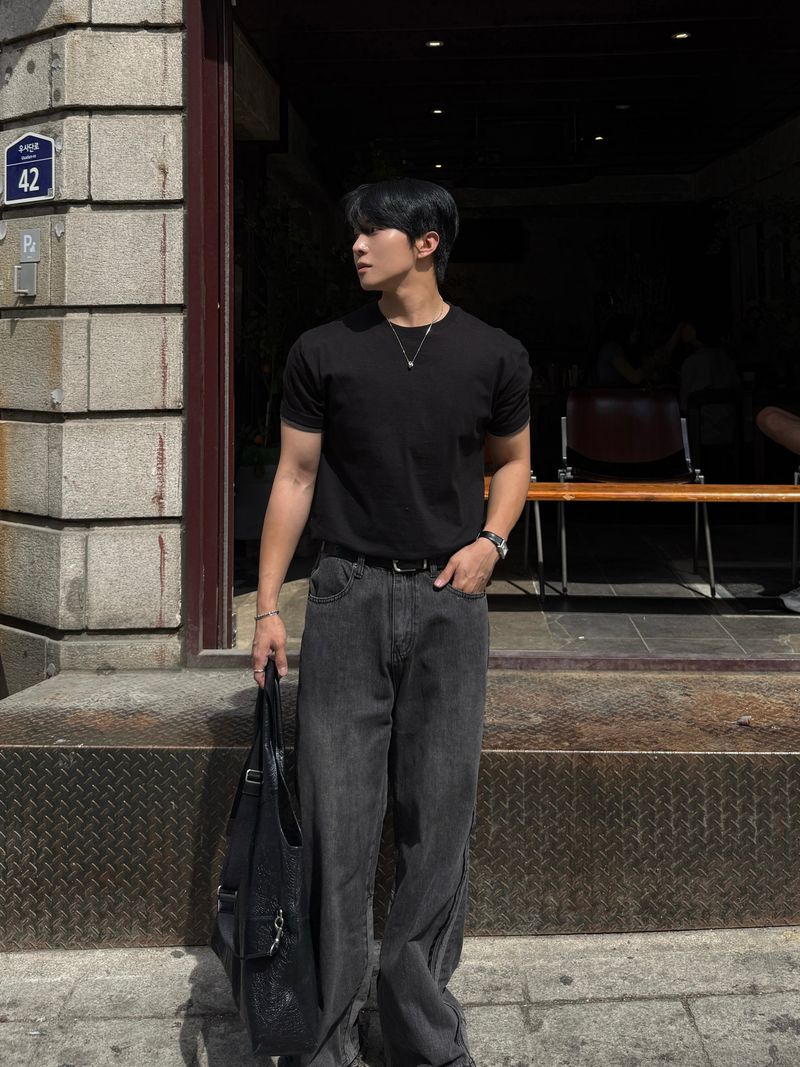 Shoulder hidden ringer t-shirt