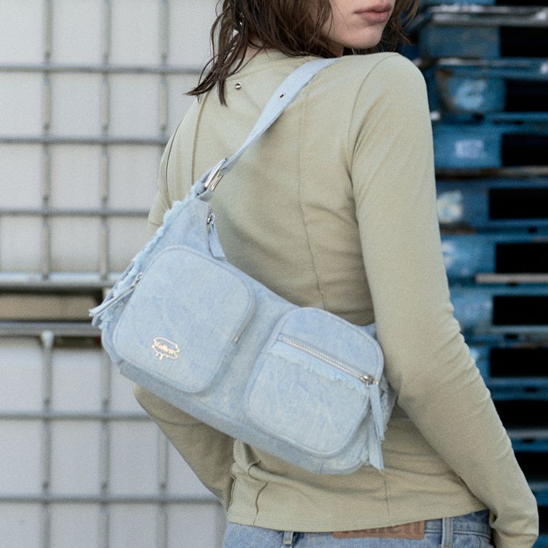 FALLETT(ファレット)の「ASYMMETRIC BAG LIGHT BLUE(Bags)」