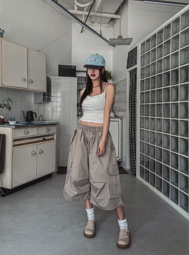 Bulky Pintuck Cargo Bermuda Pants