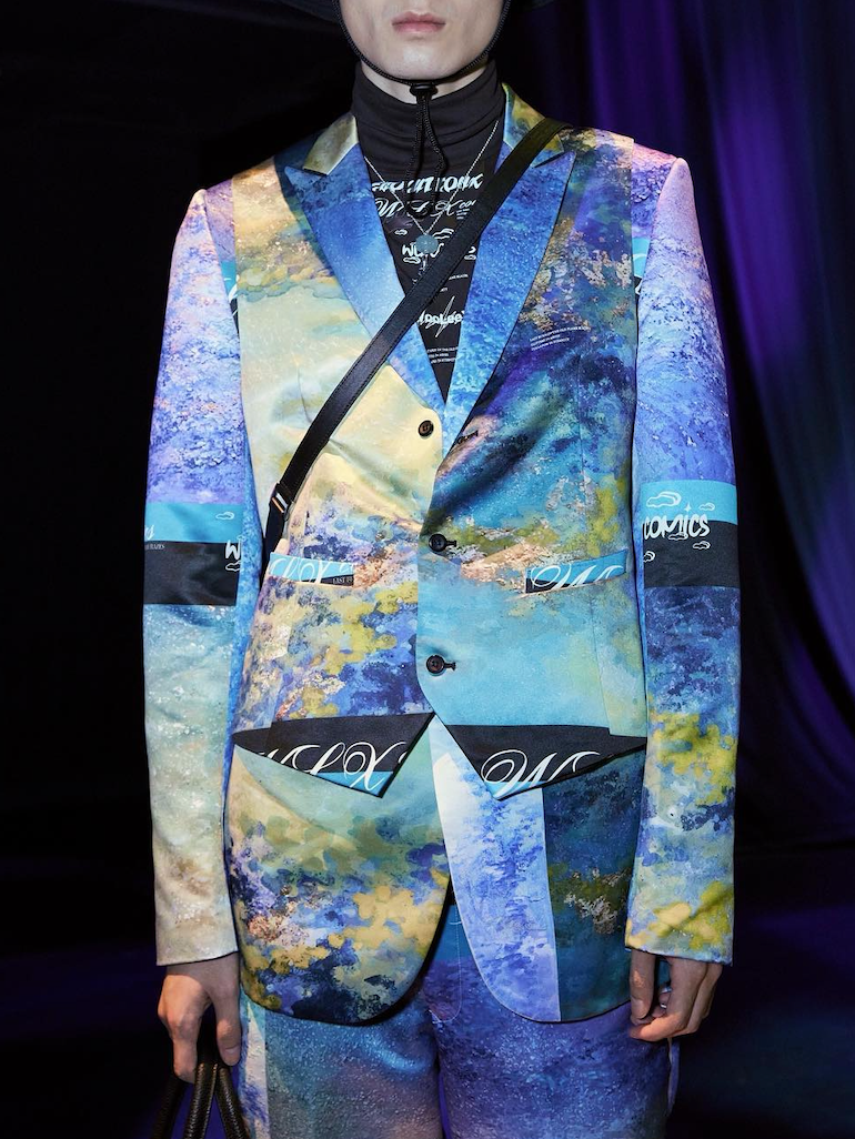 WooLeeX（ウーリーエックス）の「Blue Printed Overlap Waistcoat（Tops）」