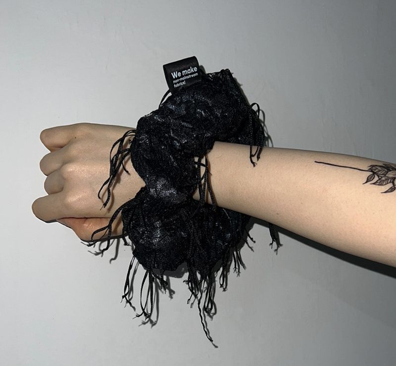 Billie lace scrunch
