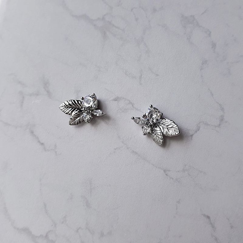 Elf Leaves Piercing - Silver Color