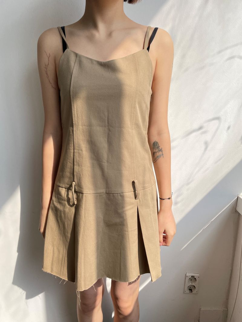 Almond low-rise mini ops 