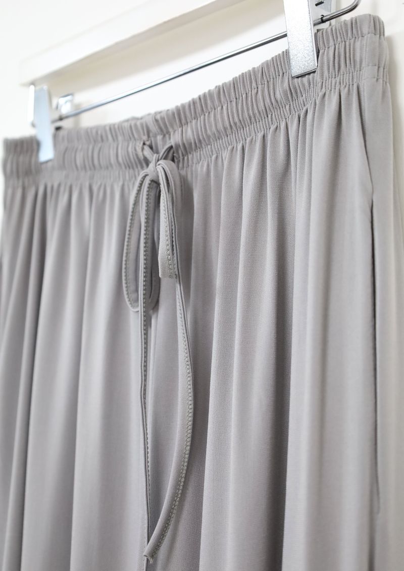 bottom shirring jogger pants