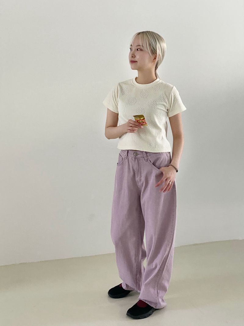 Flower daisy cropped t