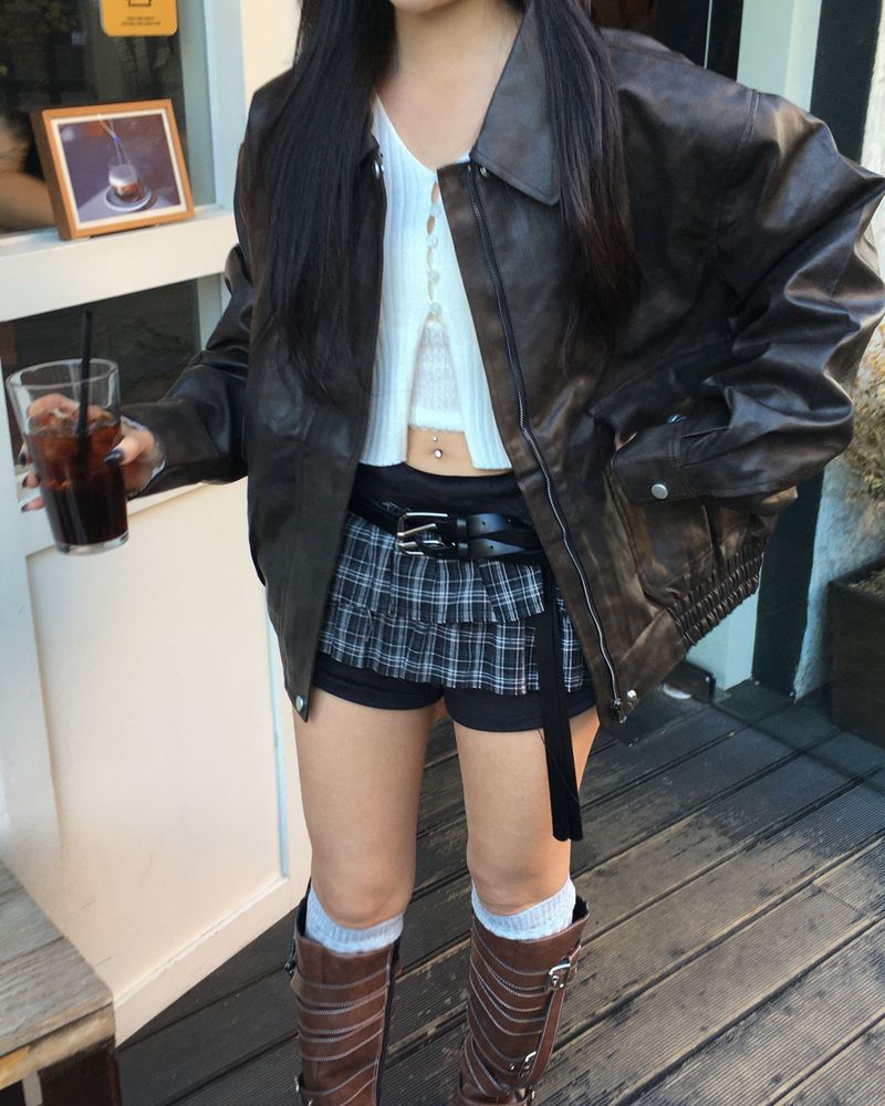 Humming leather jacket