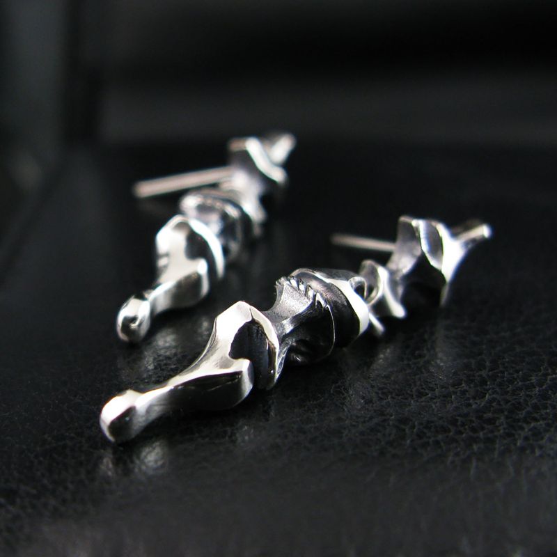 STERLINGWORTH（スターリングウォース）の「Main gauche silver earring（Accessories）」