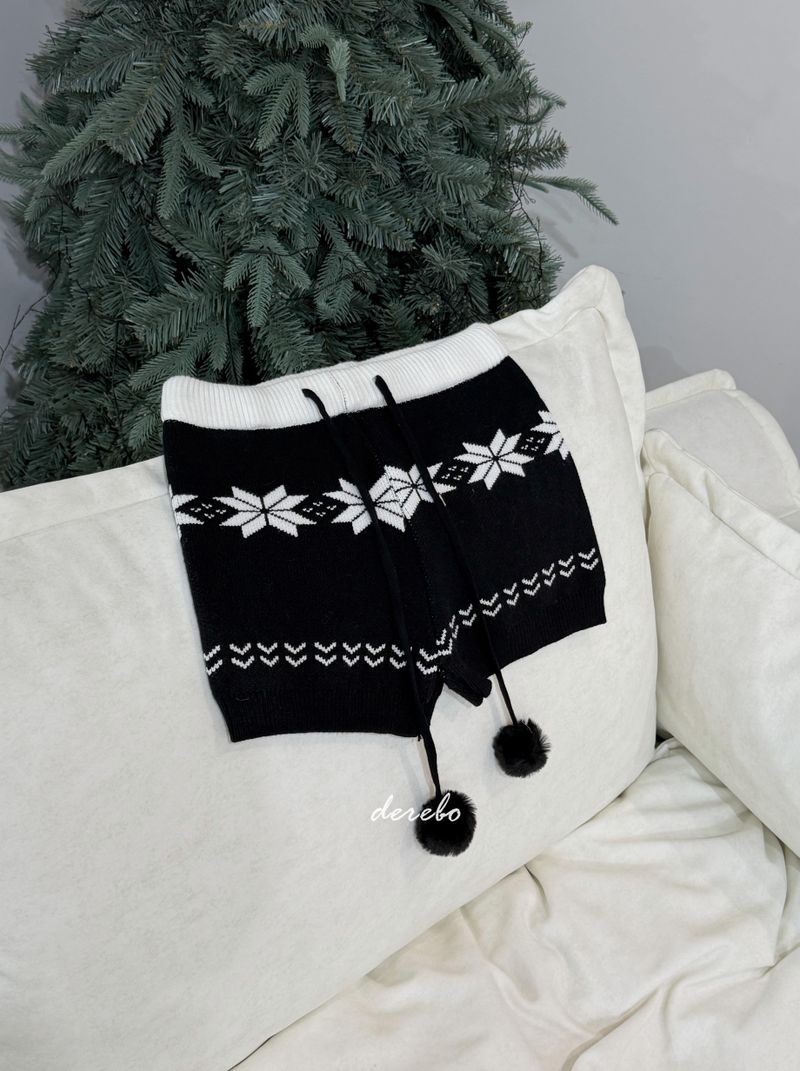 Graphic Knit Shorts