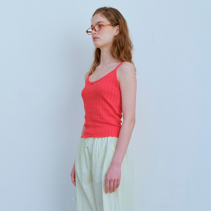  ROSE SLEEVELESS TEE, RED
