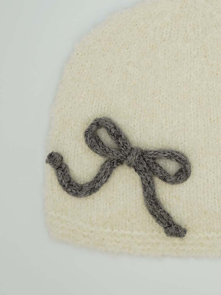 Ribbon Lettering Beanie - Ivory