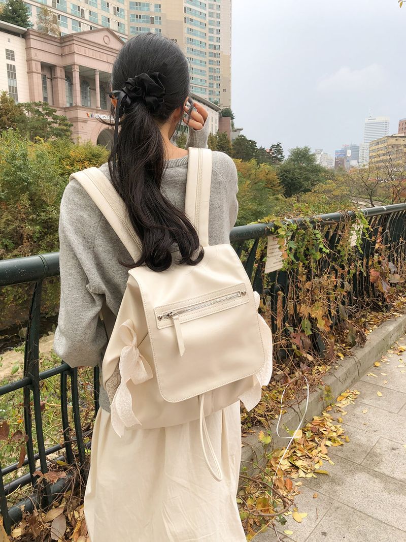 Classic bow bakcpack_cream