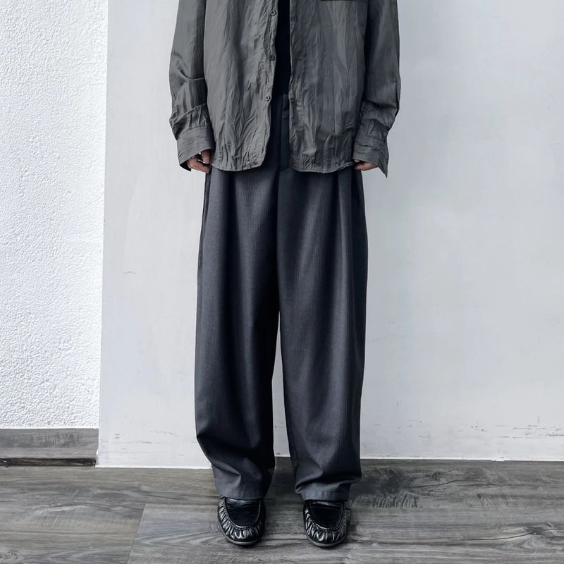 FADE MEET（フェードミート）の「Curved Draped Suiting Trousers（Pants）」