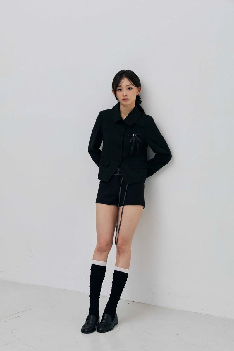 ARIKIM（アリキム）の「スワン クロップ ジャケット / ブラック（ジャケット/アウター）」