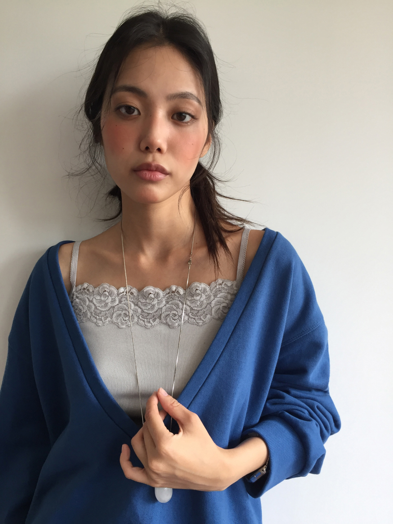 Lancol Deep V-Neck Sweatshirt (3color)