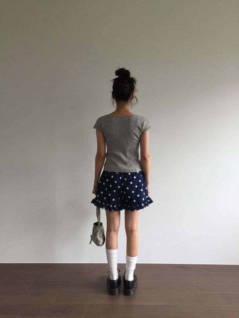 Pu Dot Frill Shorts  (2color)