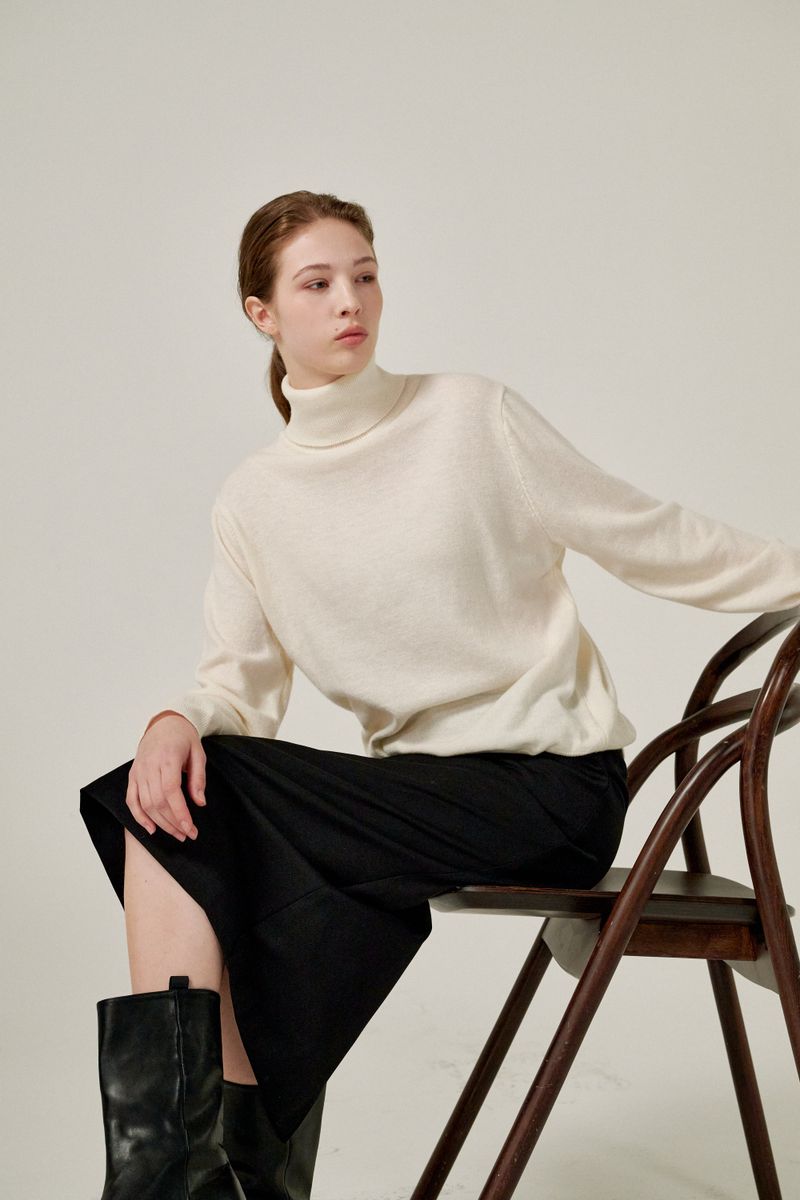 Cashmere turtle neck knit (Purple)