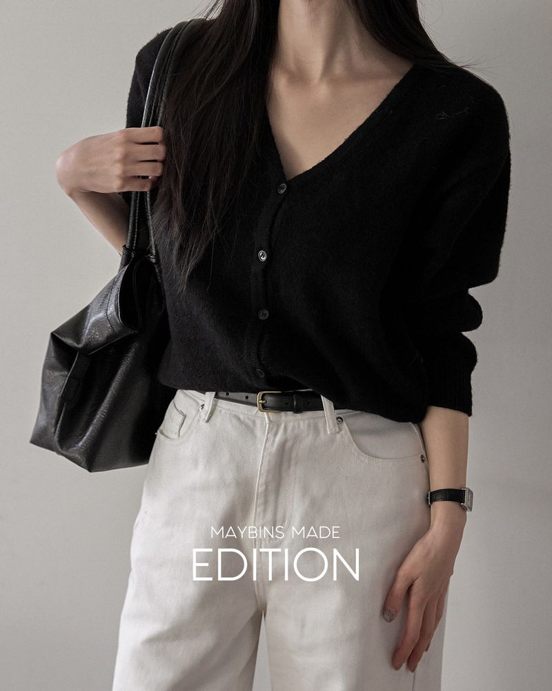 Linier V-Neck Cardigan