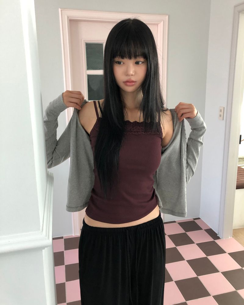 Ronji Lace Sleeveless Top
