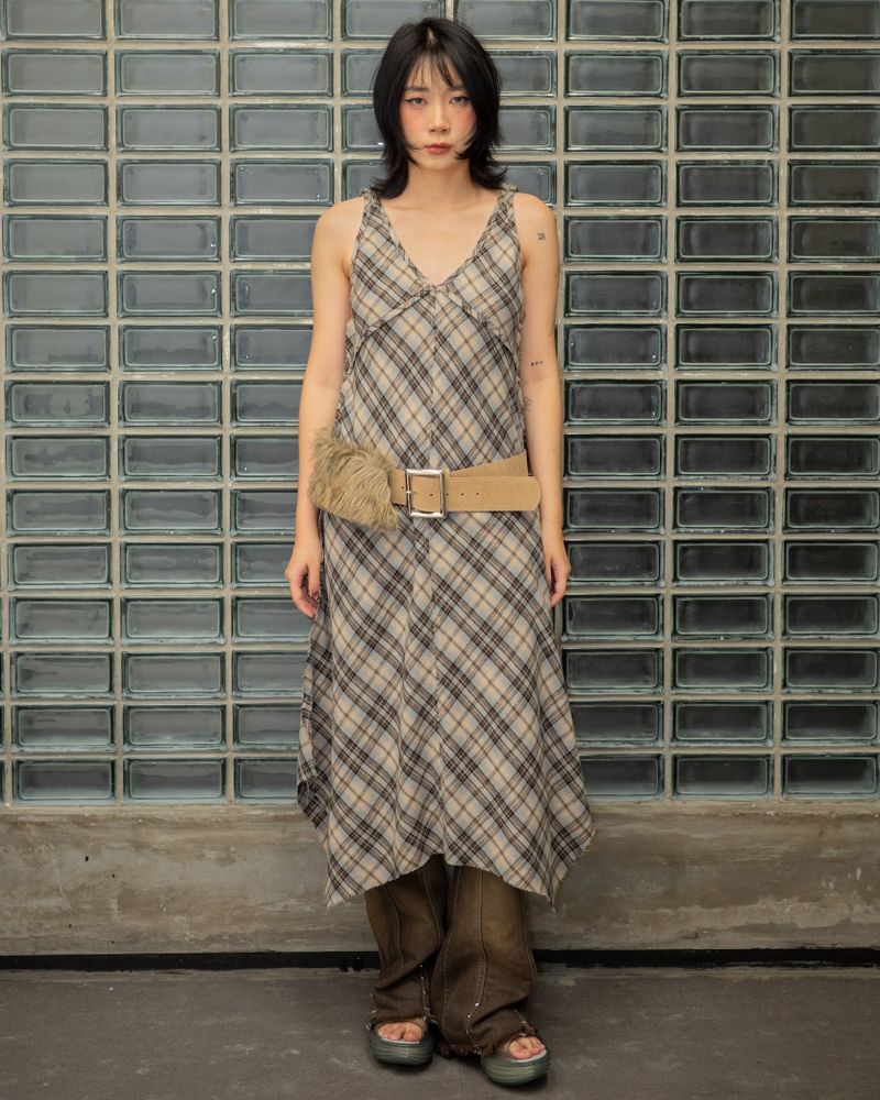 catha（カタ）の「 Checkered Asymmetric Dress（Dresses）」
