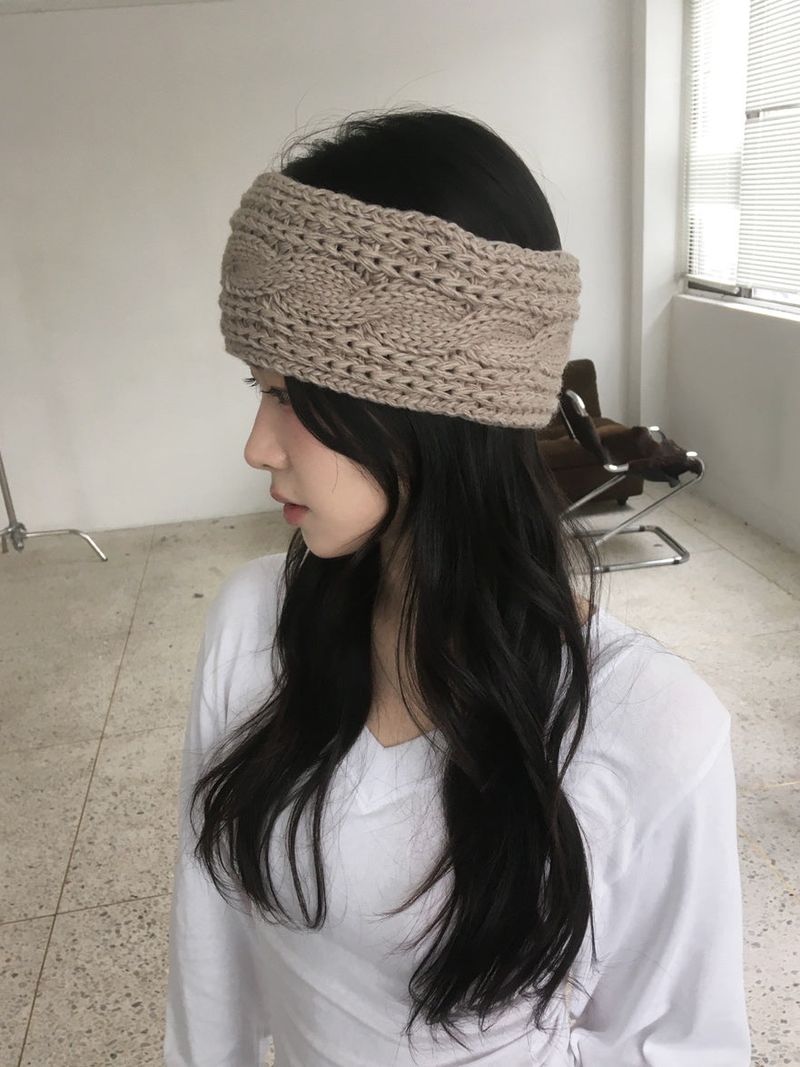 moroi（モロイ）の「ニットヘアバンド（ヘアアクセサリー）」