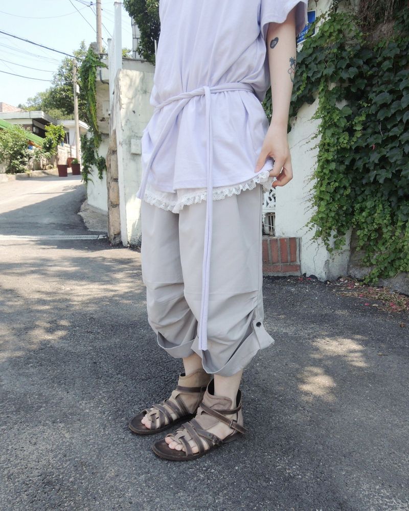 NUPHLO（ニューフロー）の「BUBBLE ROLL-UP BERMUDA PANTS（Pants）」