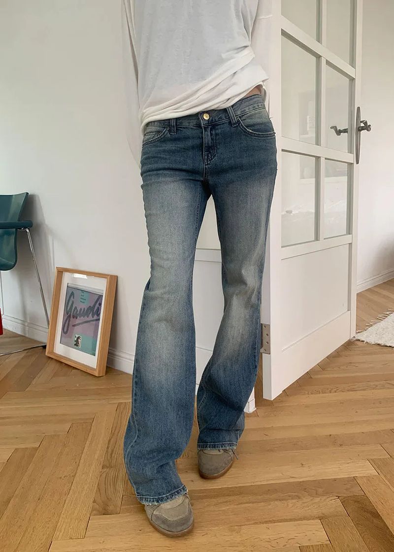 LOW FLARE BOOTS CUT DENIM