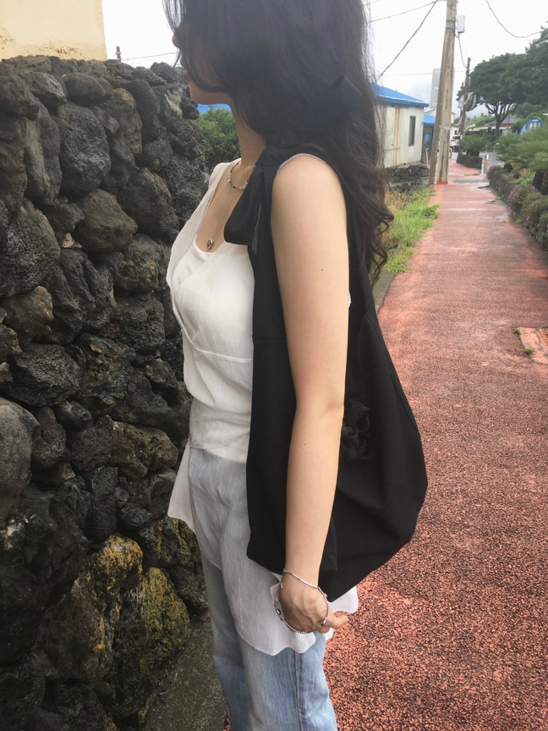 RIbbon Tied Shoulder Bag