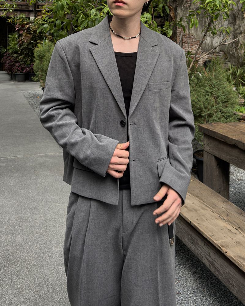 LUMI Oversized Crop Blazer