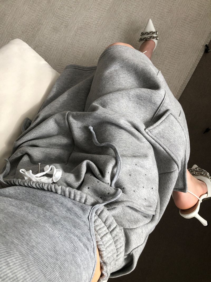 Cubic Bermuda pants