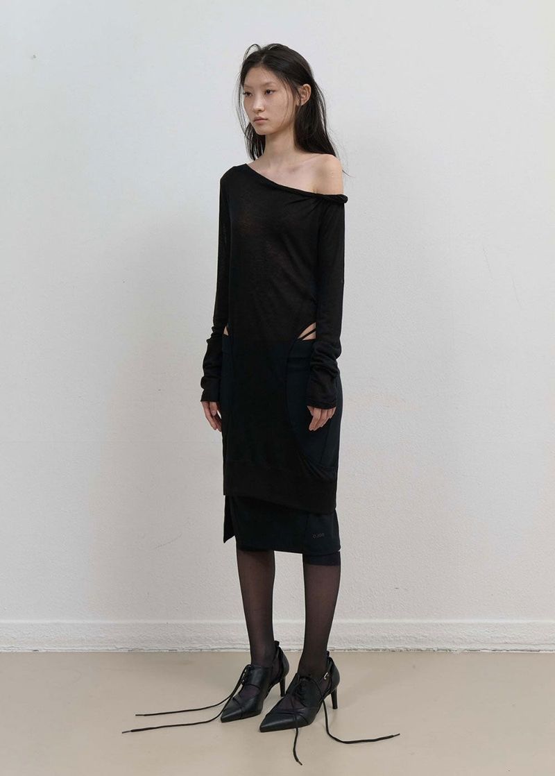 Curved Cut Layered Tee / Black