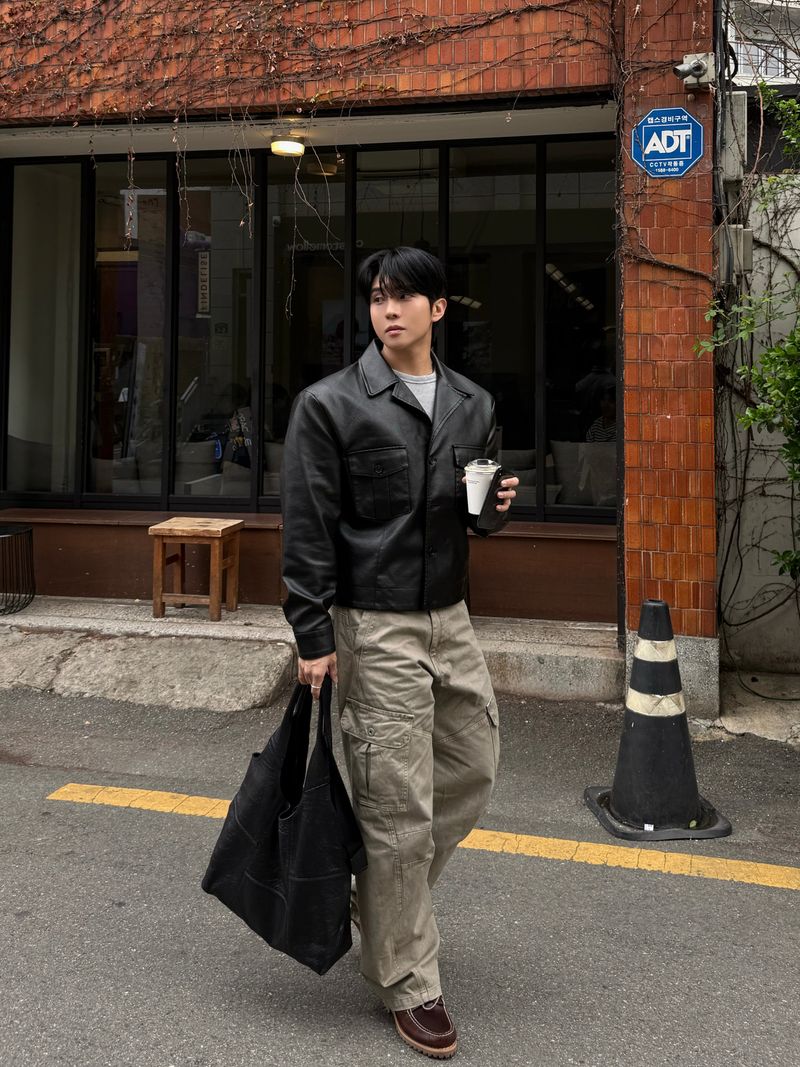 Twill curved wide cargo pants
