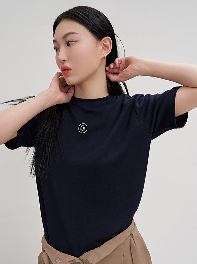 aAke LOGO SHORT SLEEVE T