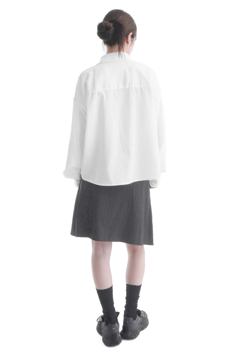  HIDDEN BUTTON CROP SHIRT