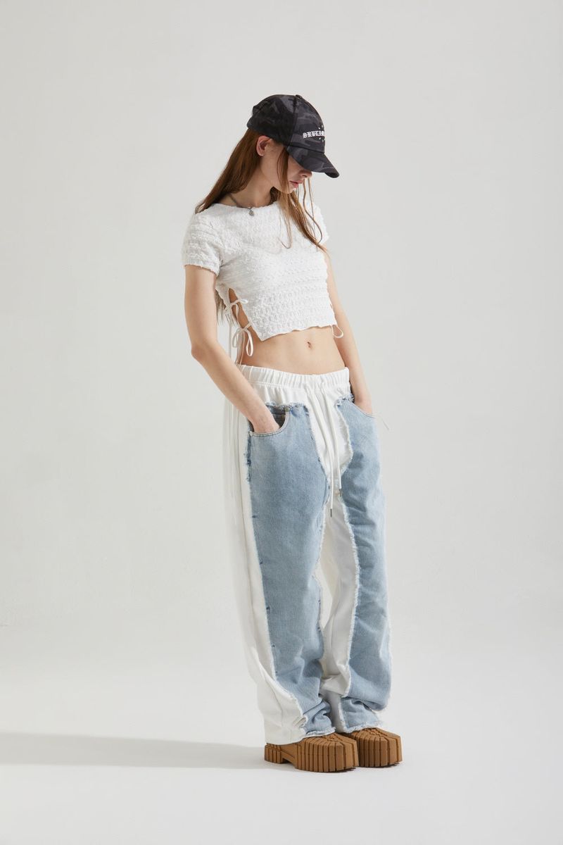 エンボリボンtシャツ