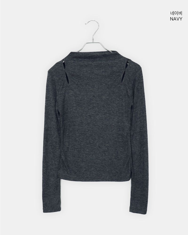 Peulha Slit Mock-Neck Long-Sleeve Tee