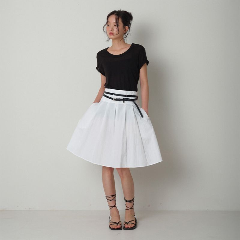 Loventina（ラヴェンティナ）の「Smoke Midi Skirt_White（Skirts）」