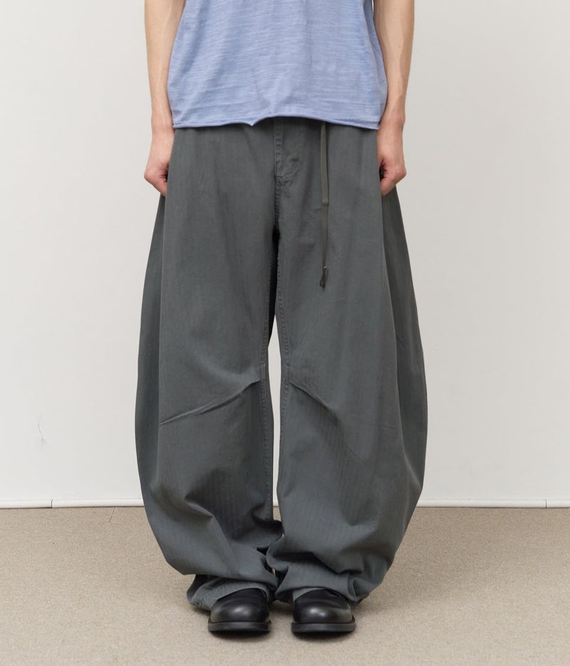 HIFIFNK（ハイファイファンク）の「エイミー ヘリンボーン バレル パンツ（パンツ）」