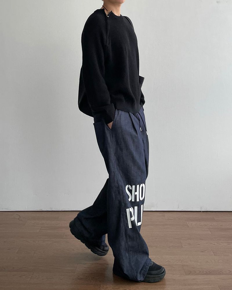 Sleek Zipper Round Knit