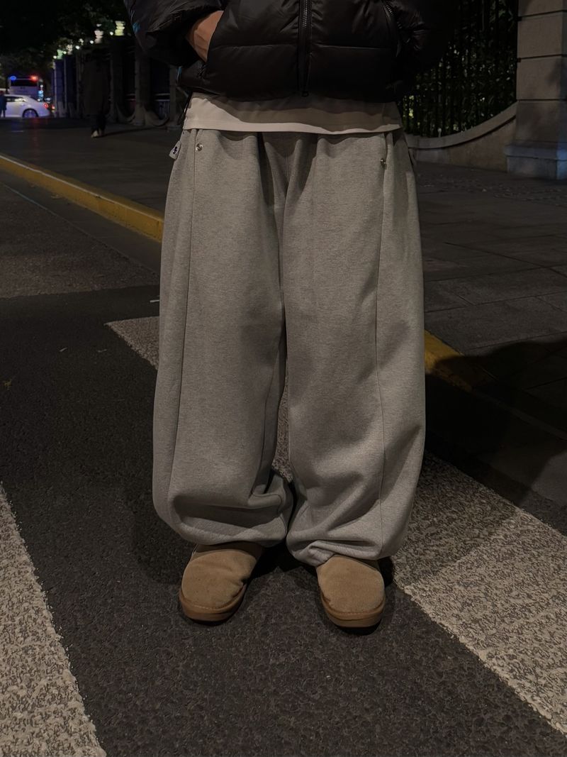 ONE SIDE SNAP BUTTON SWEAT PANTS