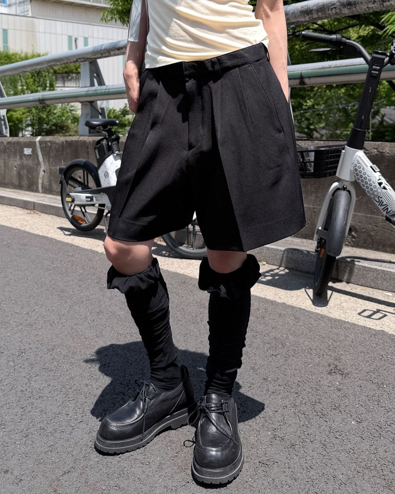TWO-PINTUCK HARF PANTS