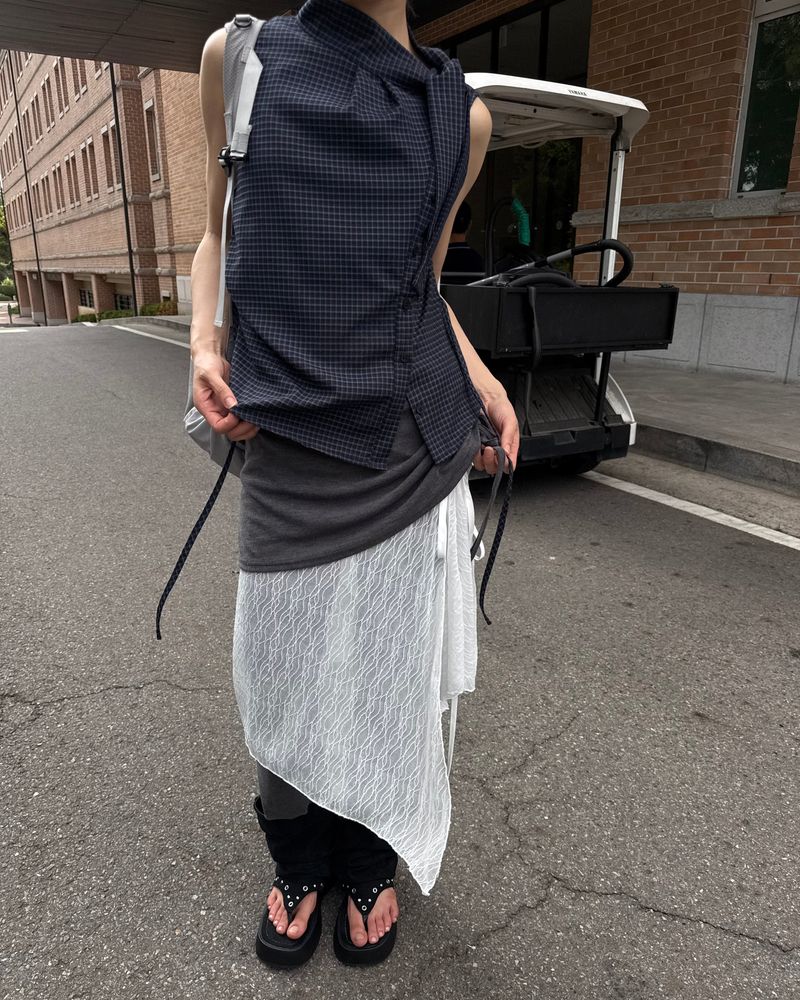 LACE WRAP SKIRT
