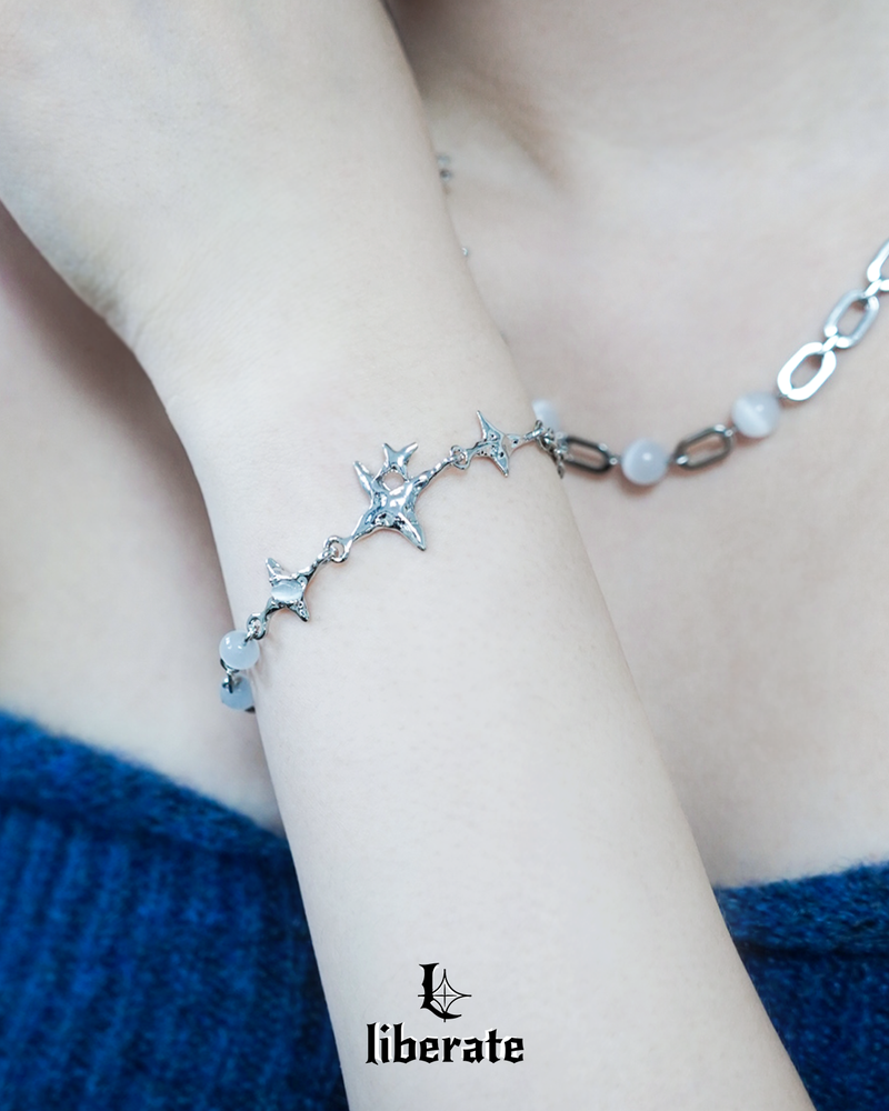 liberate（リベレイト）の「トゥインクルストーンチェーンブレスレット（アクセサリー）」