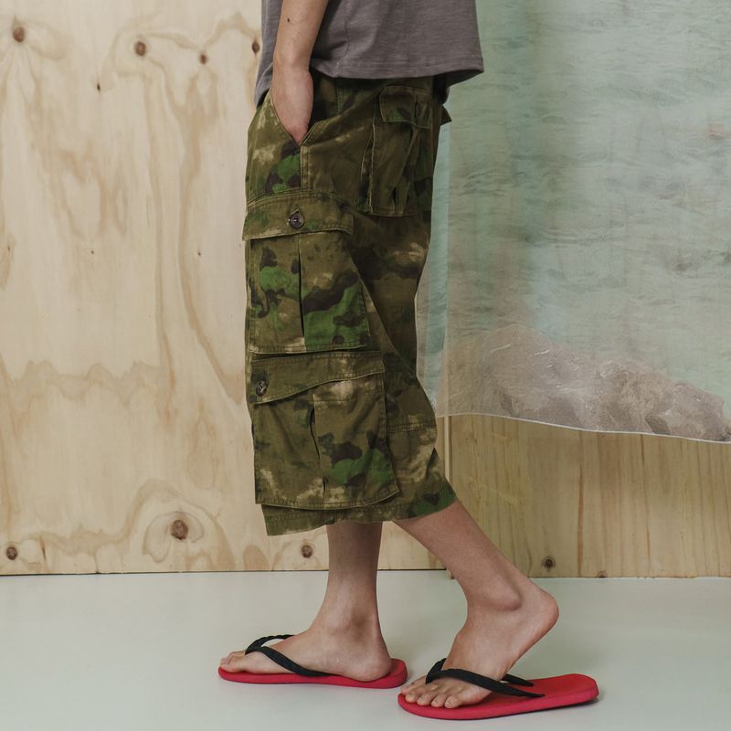 Wanderer cargo bermuda pants / Camo