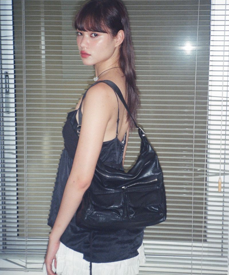 Pebble Hobo Bag - Black