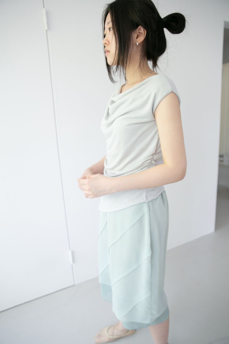 drape off-shoulder sleeveless top(3colors)