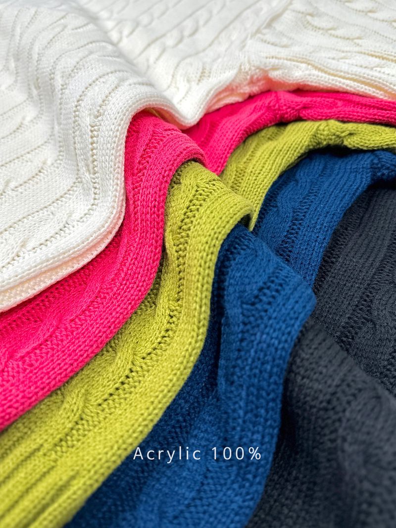 Twist Cropped Round Knit 5C