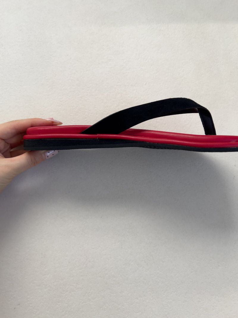 Low platform flip-flops